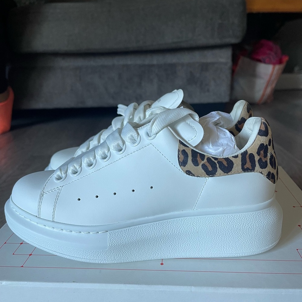 Alexander McQueen Leopard Print Oversized